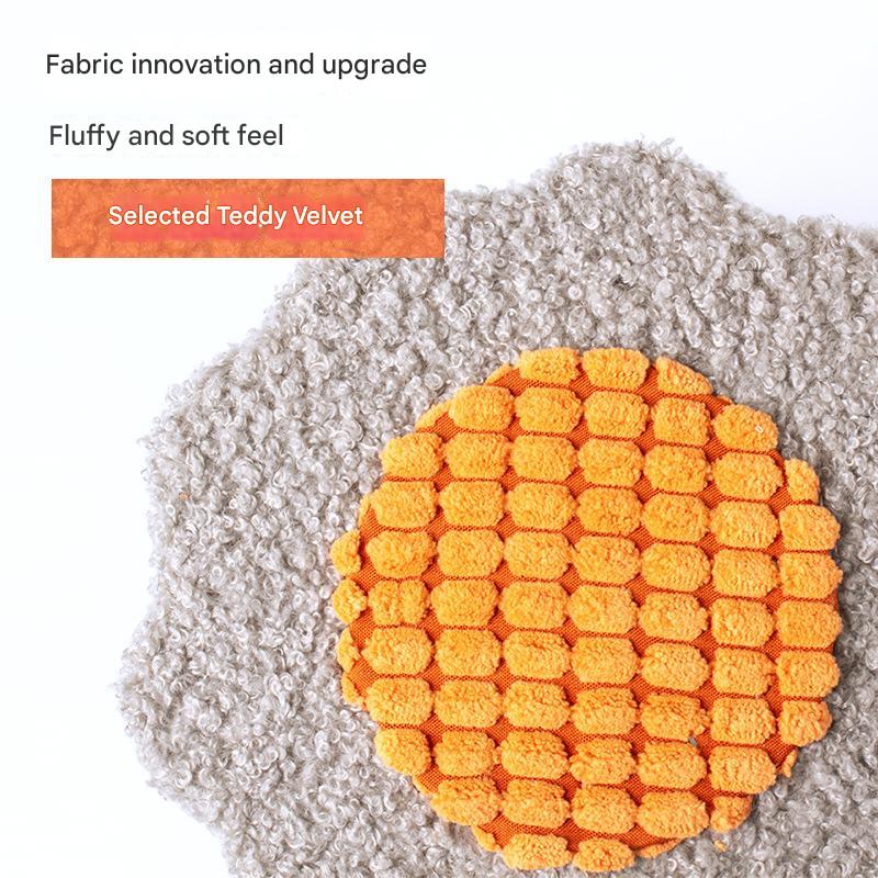 NNEDSZ Avocado Interactive Cat Scratching Post with Playful Ball Toys, Flower Design - 35cm Height, 26cm Base